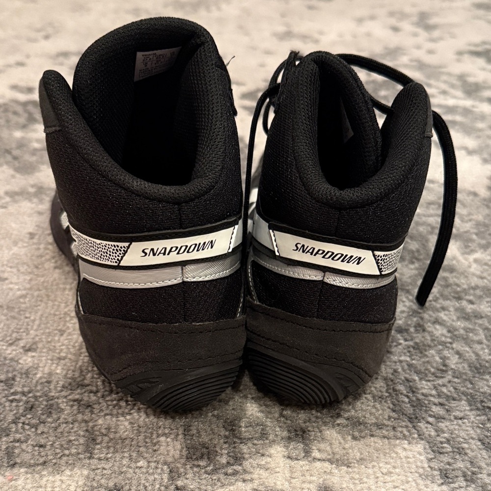 ASICS Black Snapdown 4 Wrestling Shoes SZ 10 - worn 2X - Picture 5 of 7